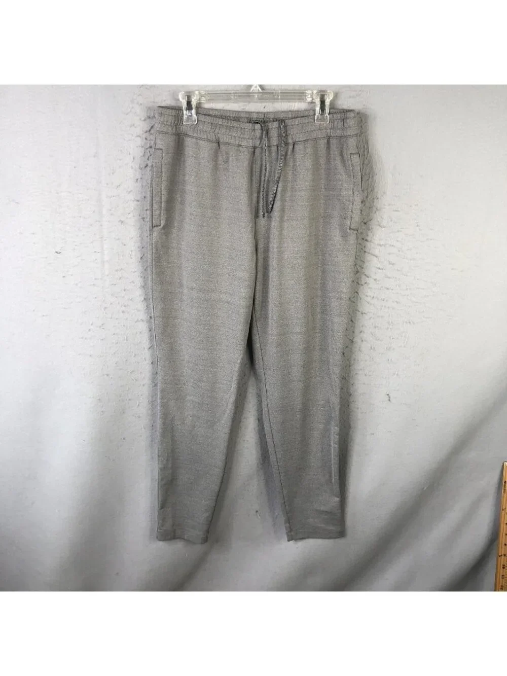 Rhone Jogger Sweatpants Mens Large Gray Knit Elastic Stretch Pockets 35x29
